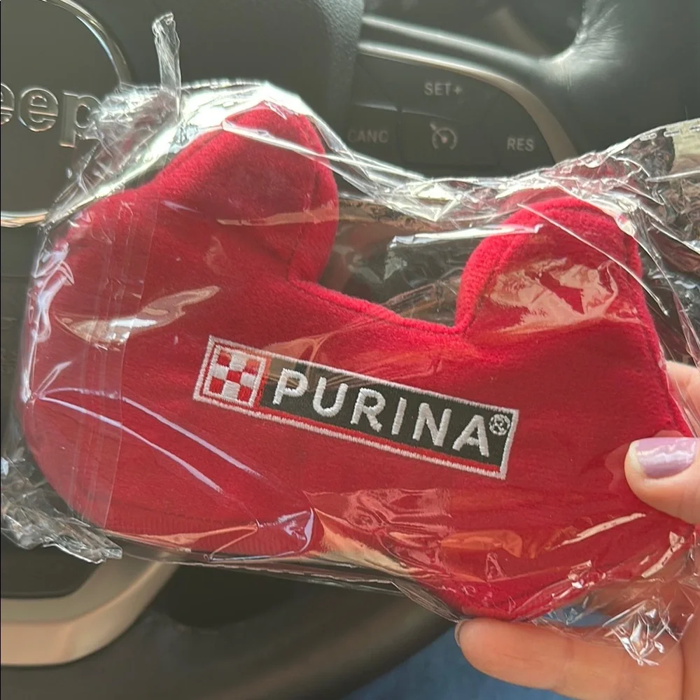 Red Cardinals 'The Lou' dog toy